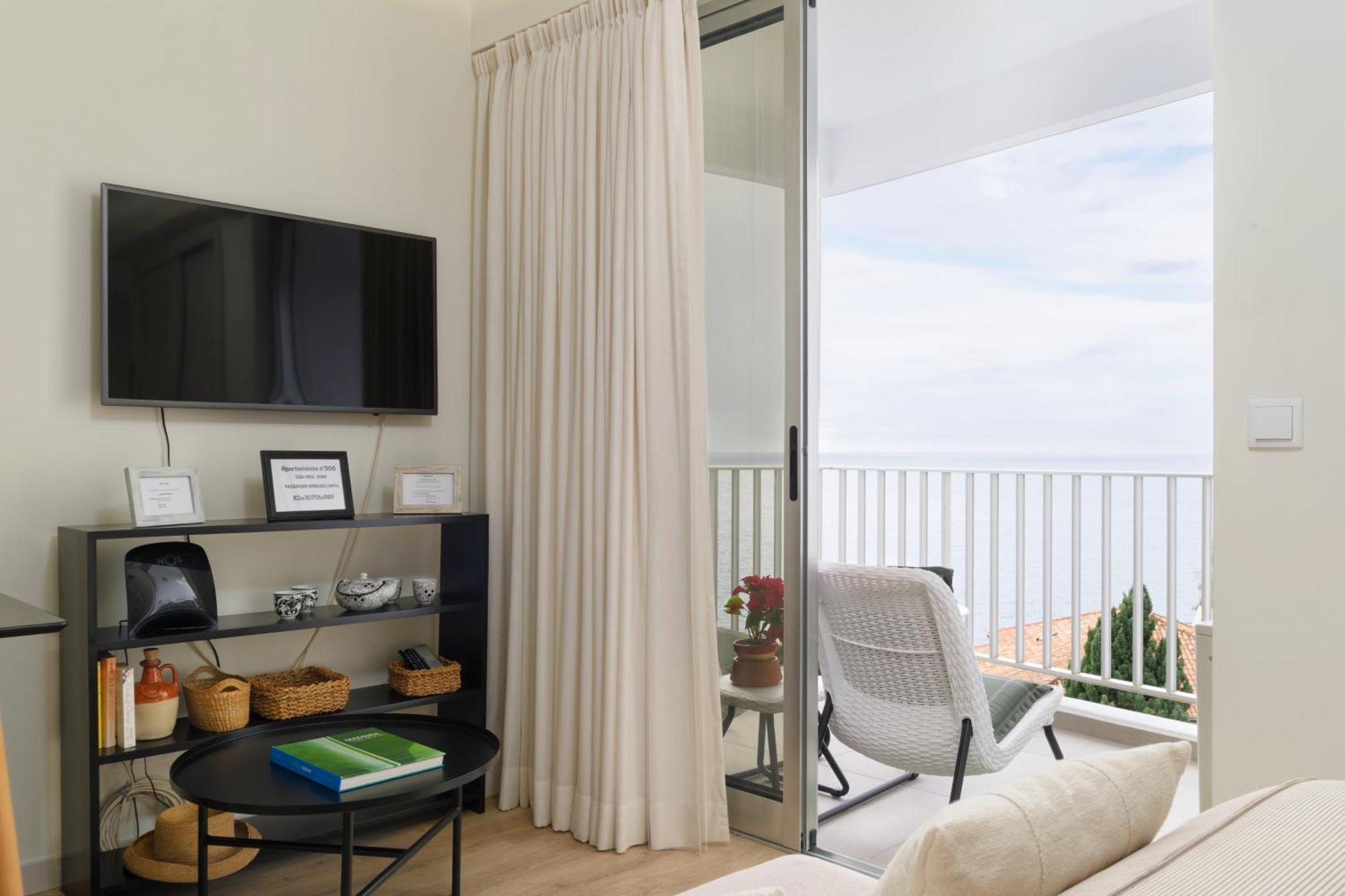 Apartamentos Do Mar - Pikis Flat フンシャル エクステリア 写真
